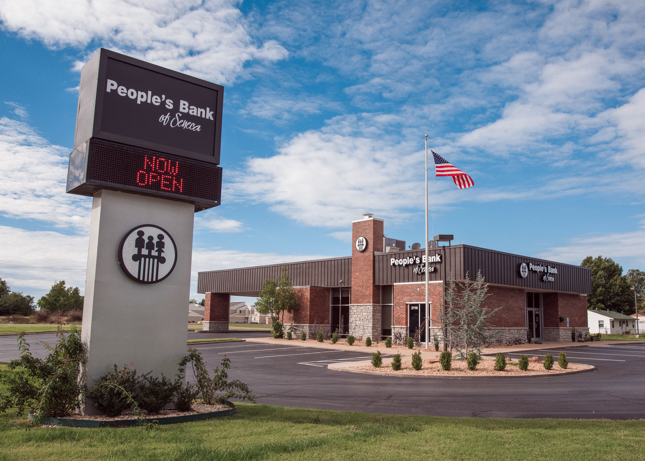 people's bank of seneca exterior photo on maiden lane in joplin.jpg