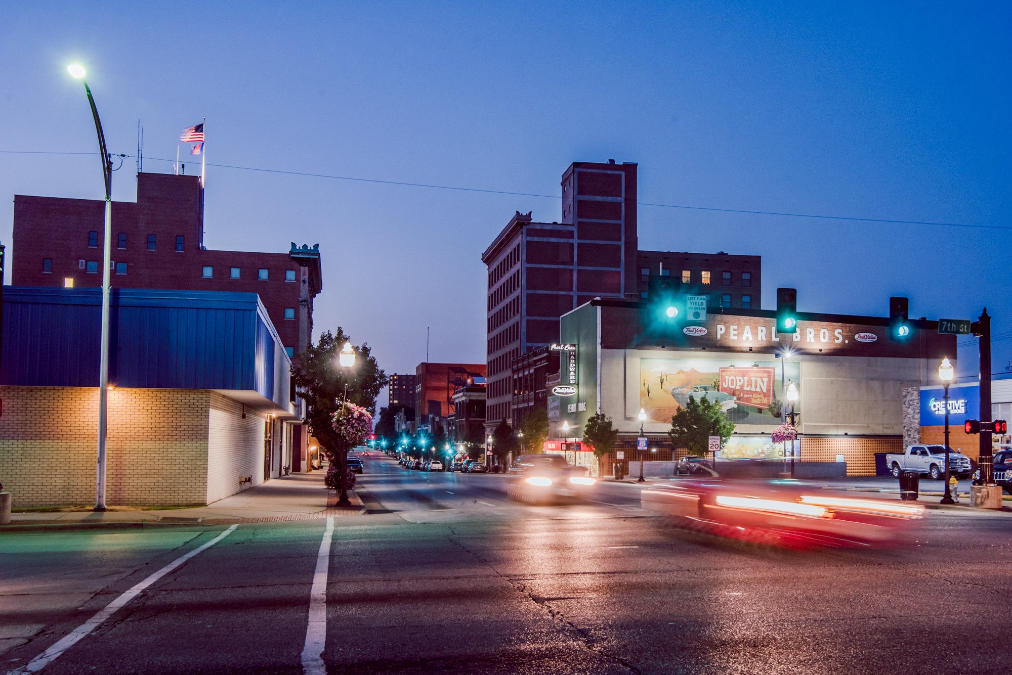 CRUISE NIGHT DOWNTOWN JOPLIN — SOMEONE FOUND THEIR FAVORITE! — JOPLIN, Mo.  — 20th and South Main we staked out a little spot to film the…