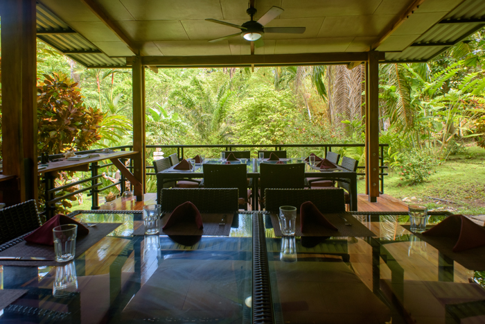 Best yoga retreat center serving vegetarian vegan gluten-free cuisine food