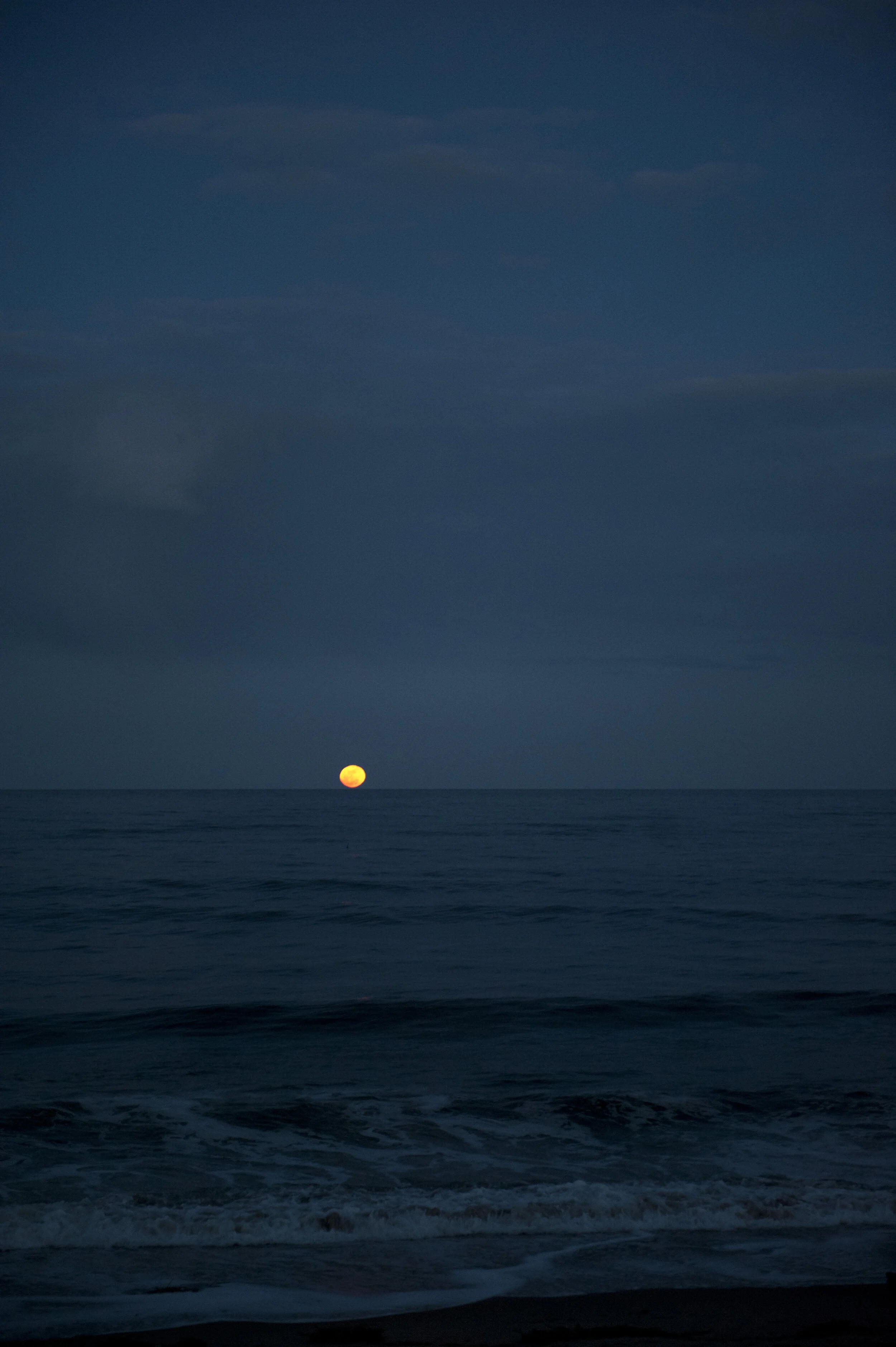big_moon1.jpg