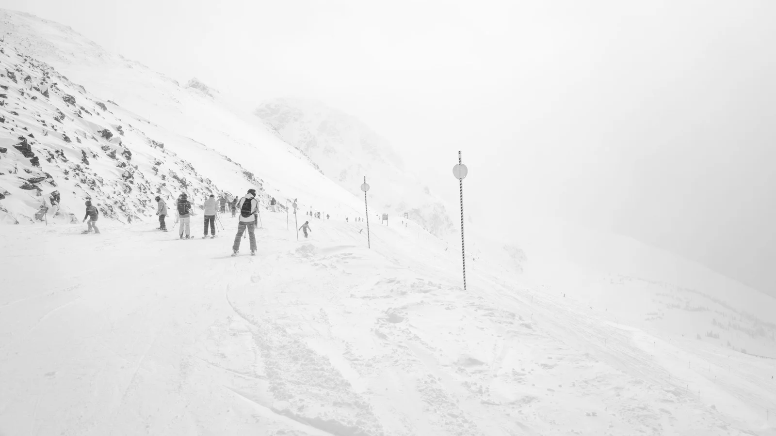Skiing VIII, 20018.