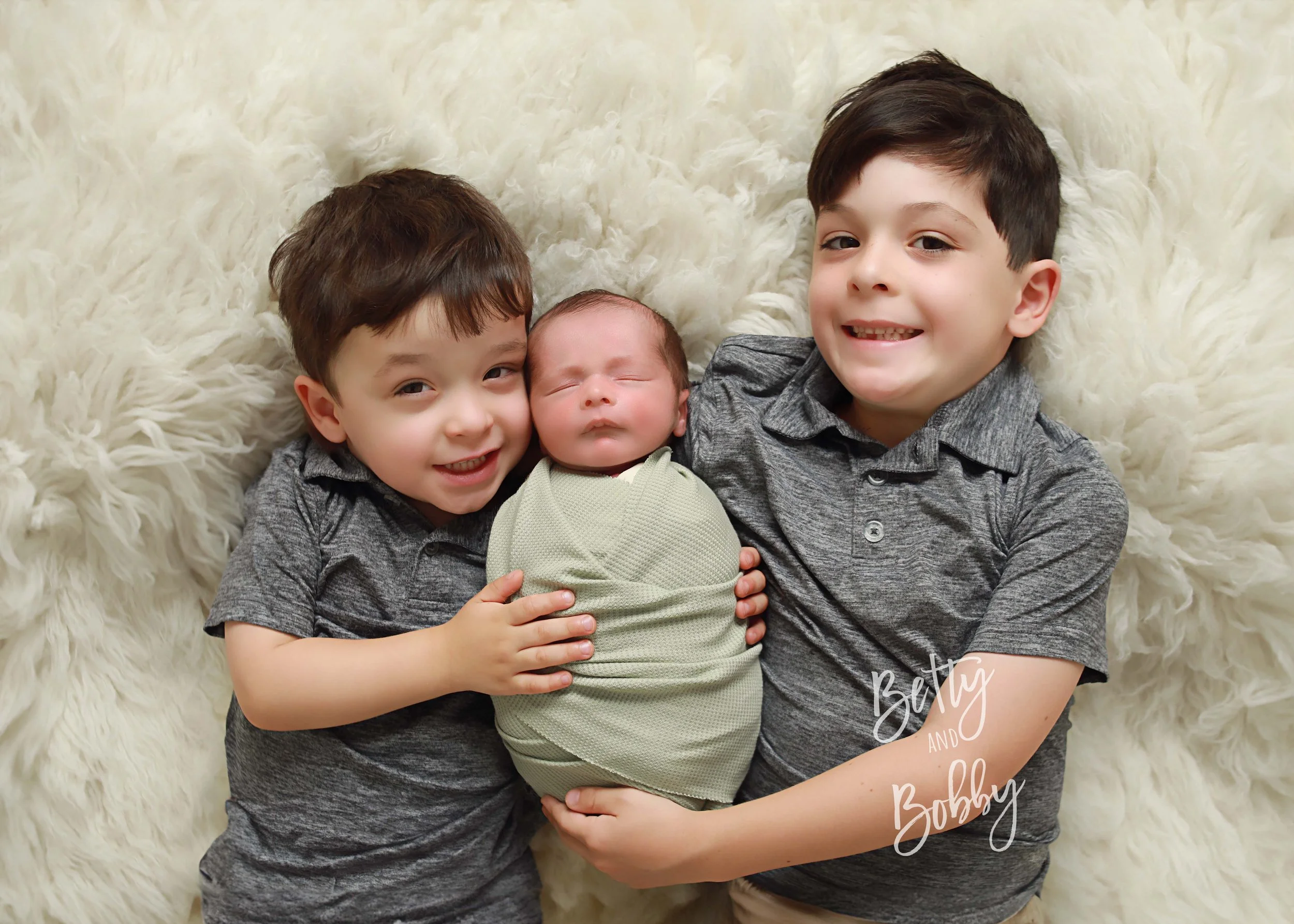 Welcome to the world, Dylan! Newborn girl photo session.