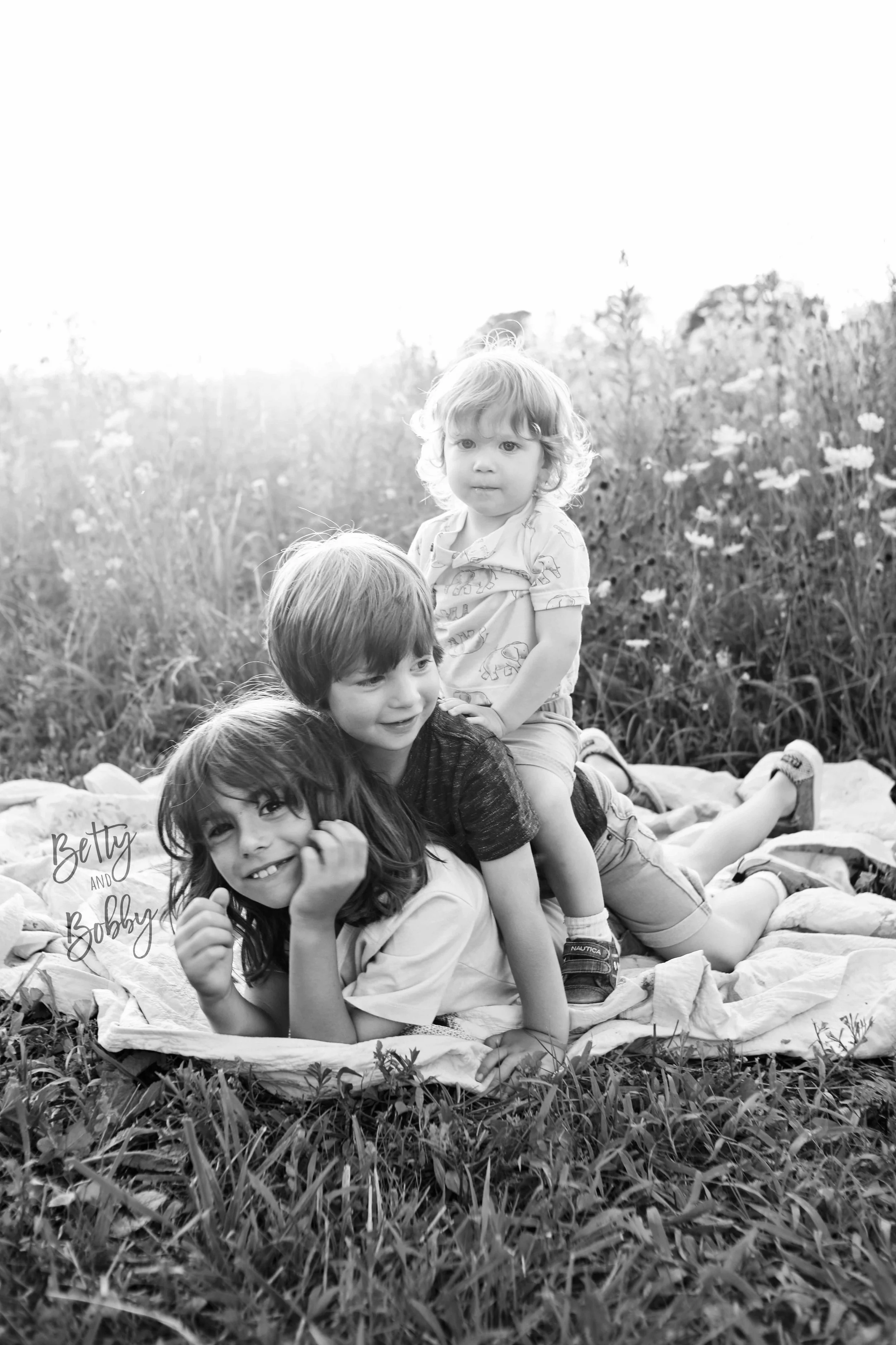 Golden Hour Brotherhood | A Playful Outdoor Family Session