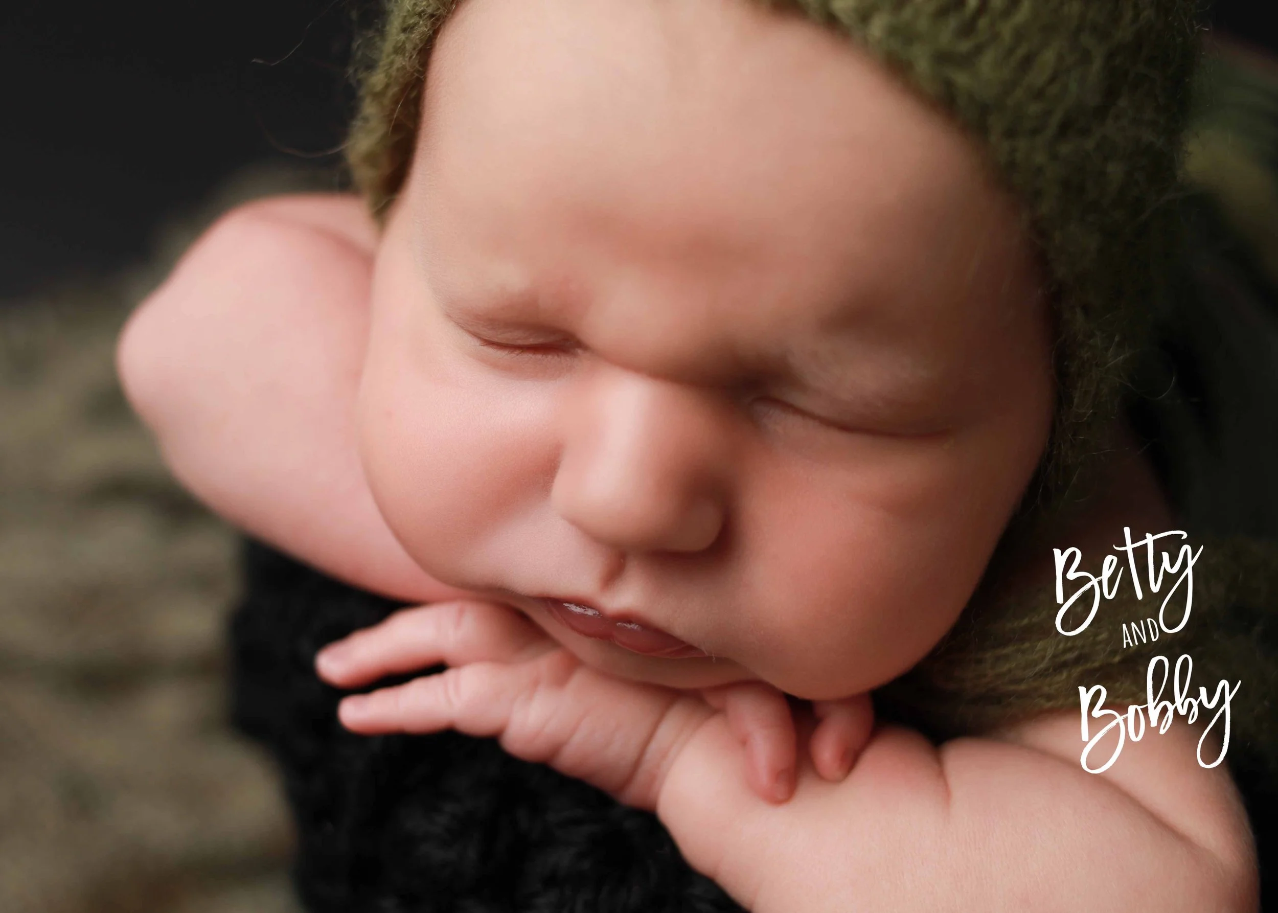 Affordable newborn photographer in Muncie and Yorktown Indiana Betty and Bobby Photography 562_.jpg