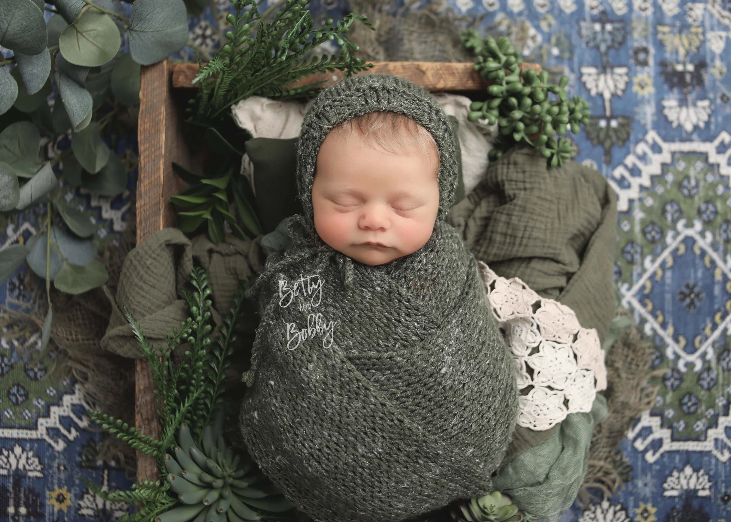 Affordable newborn photographer in Muncie and Yorktown Indiana Betty and Bobby Photography 305_.jpg