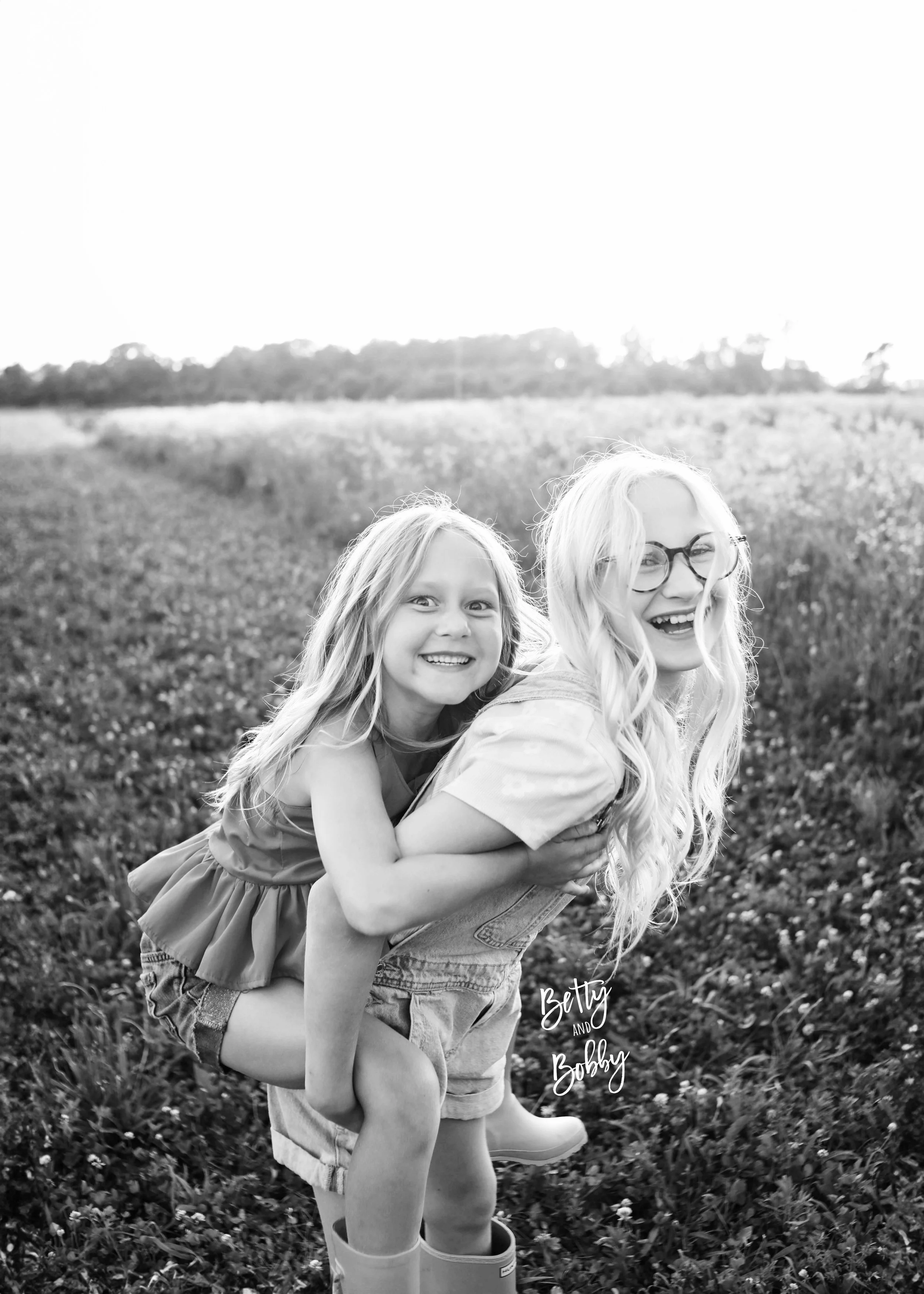 Family photographer in Muncie Indiana On location or in studio 3186.jpg