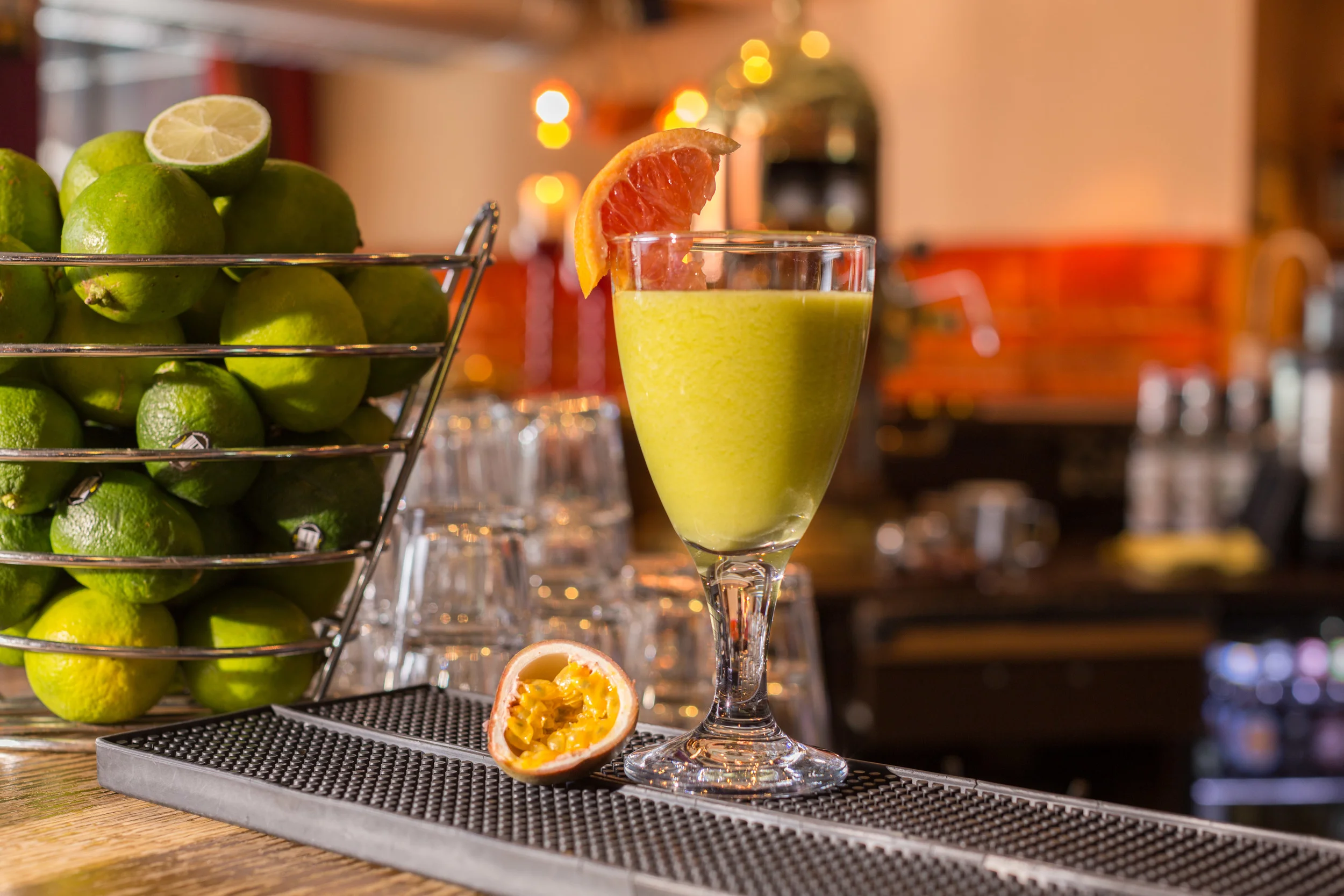 Cafe-bare-blåbær-bær-og-bar-trondheim-norge-45.jpg