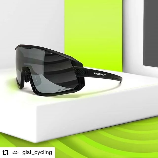 #Repost @gist_cycling
&bull; &bull; &bull; &bull; &bull; &bull;
La sportivit&agrave; si fonde con lo stile.
#NEXT
#gistcycling 
#gisteyewear #zerounoracing