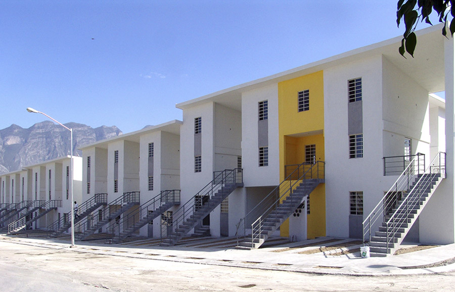 El proyecto sigue la misma idea que en la Quinta Monroy, desarrollando espacios habitables de muy bajo coste para los más pobres, pero fácilmente ampliables.