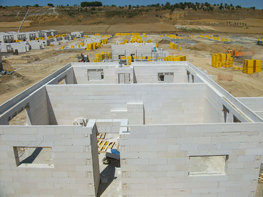 Construcción de una promoción de viviendas con bloques Ytong.