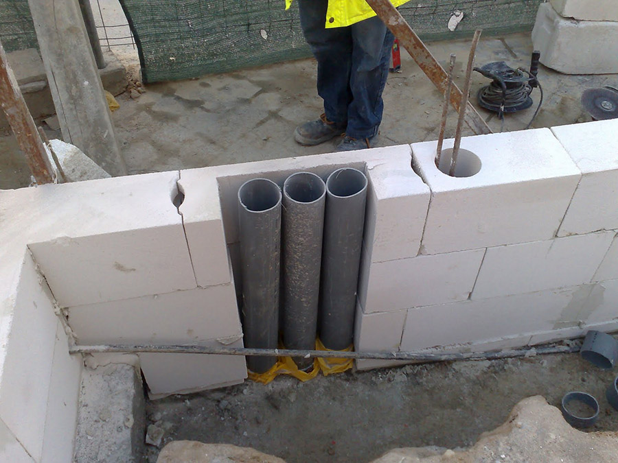 Instalaciones empotradas en muros de carga Ytong.