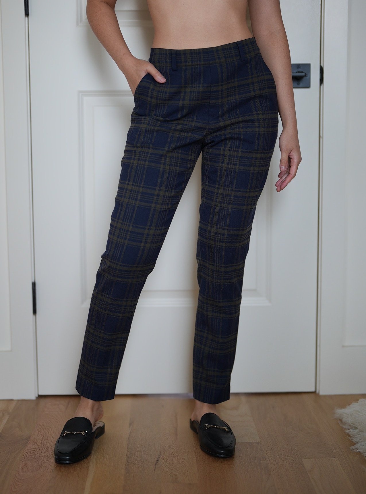 Plaid Cropped Pants