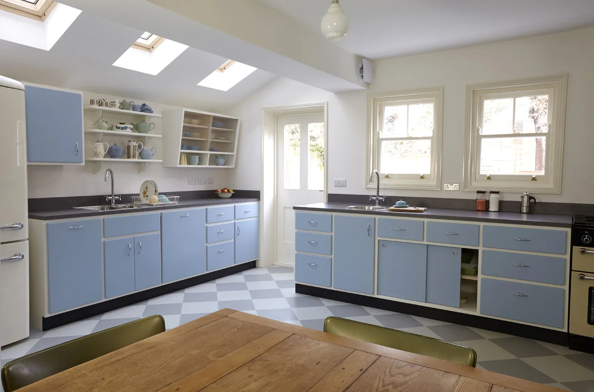 Standforth Kitchen Mid Century 1 900px wide.jpg