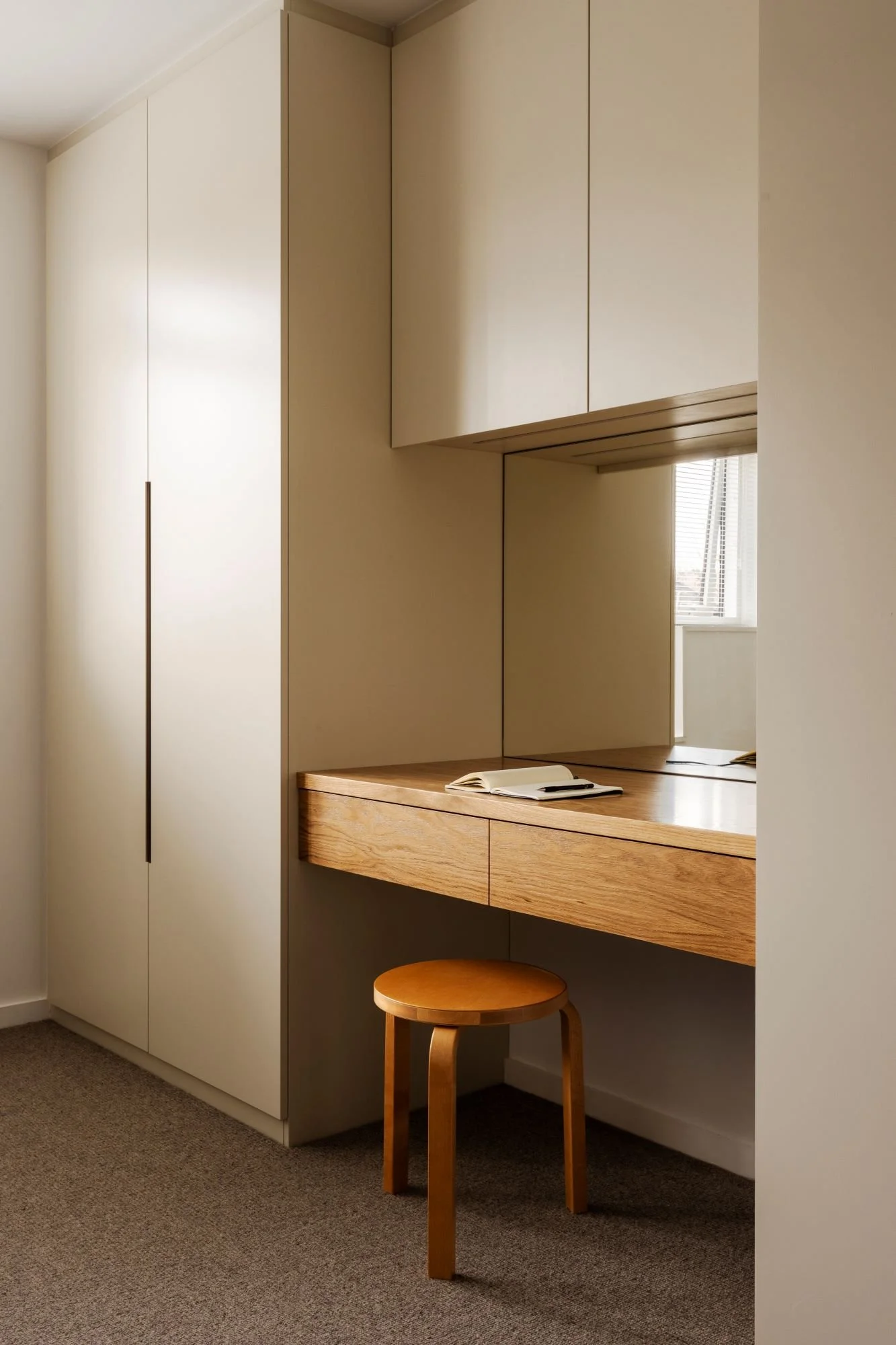 13 Standforth Wardrobe.jpg