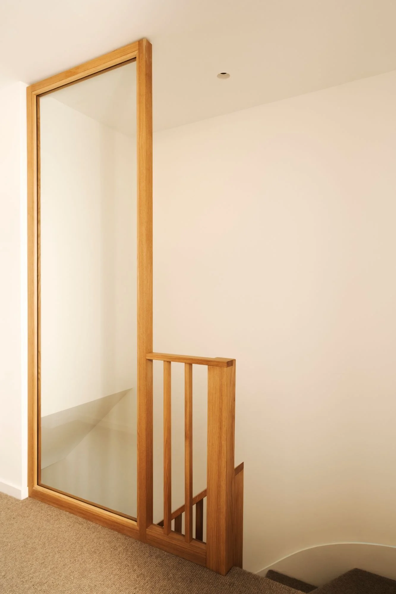 15 Standforth Stairs and Screen.jpg