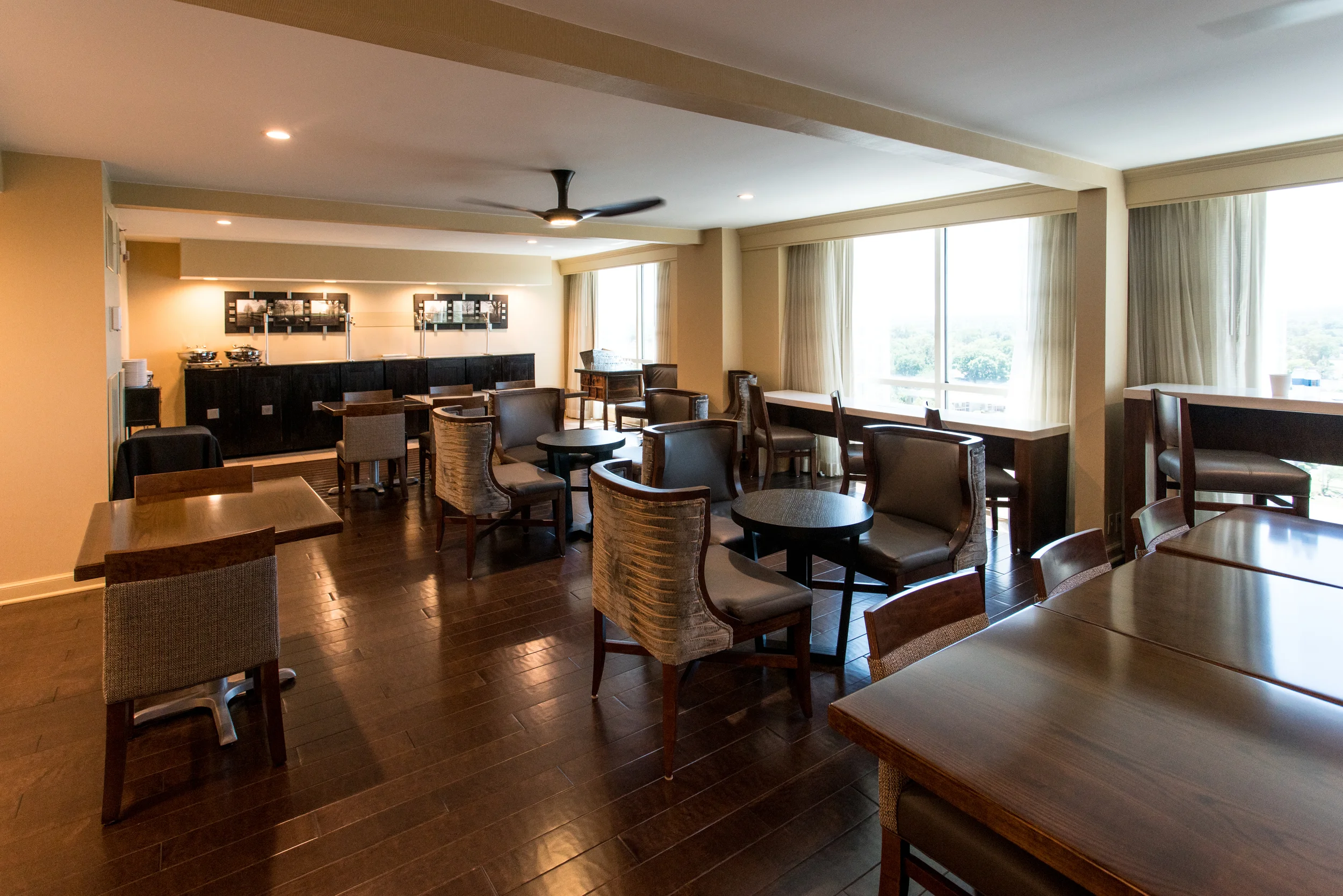 015-Marriott Concierge Lounge-#2.jpg