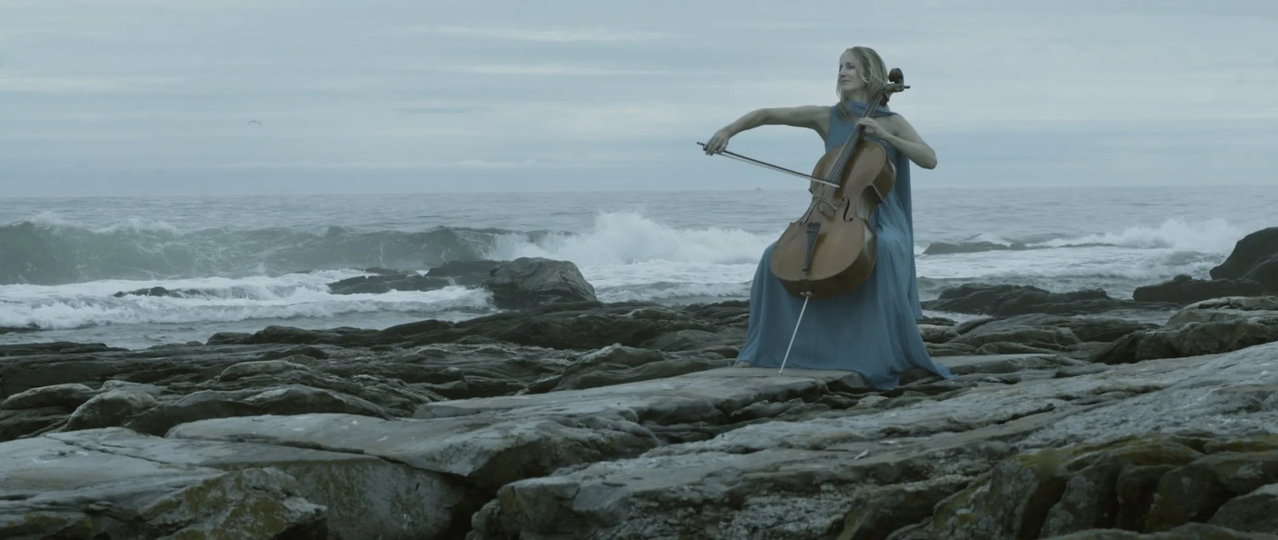 Solo Intimo l Wilhelmina Smith