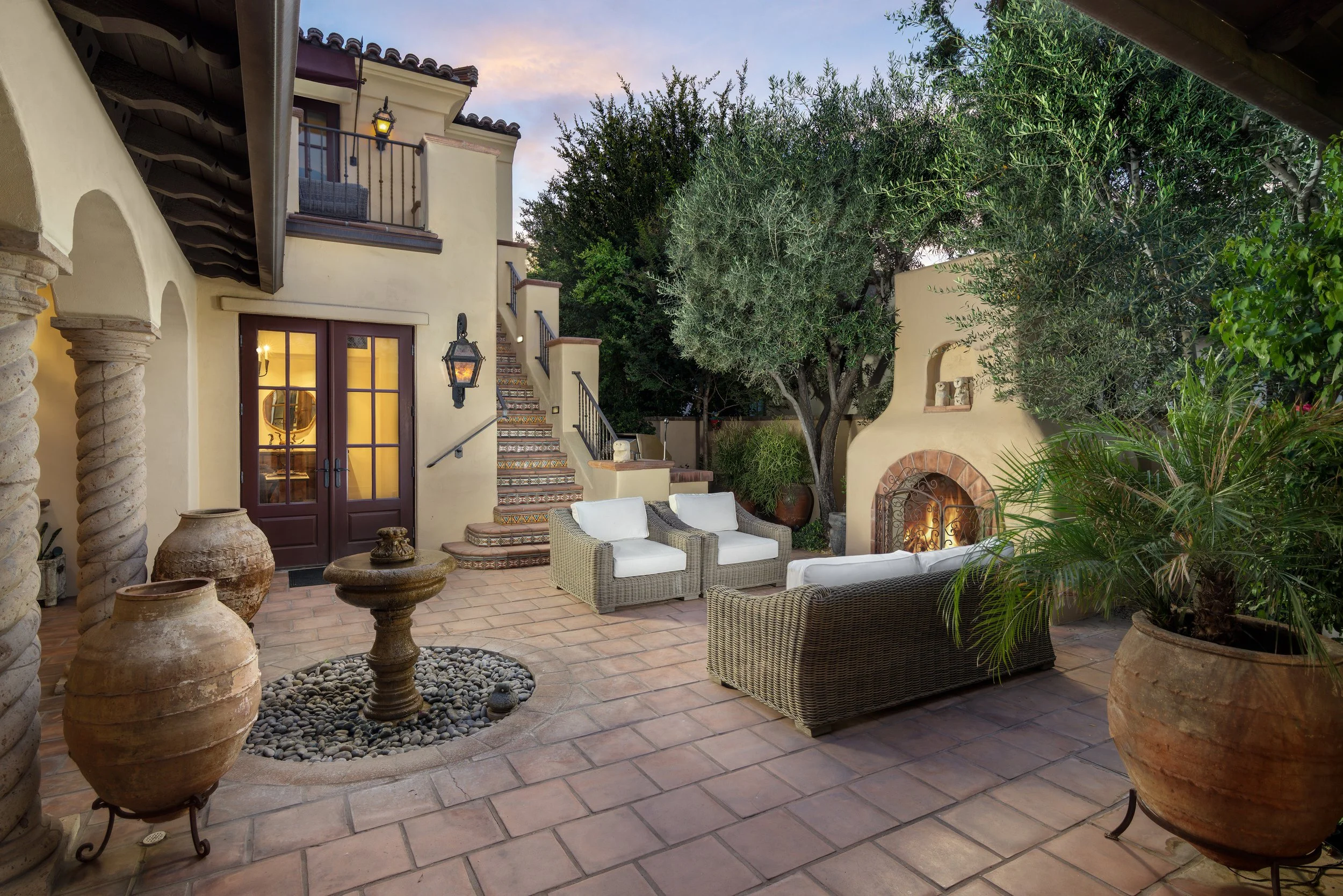 Paradise Valley luxury Airbnb twilight courtyard photography in Paradise Valley Arizona