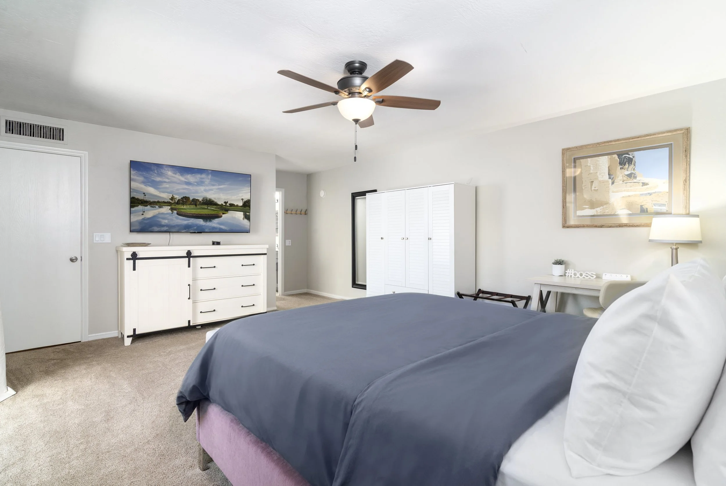 vrbo photographer in arizona primary bedroom