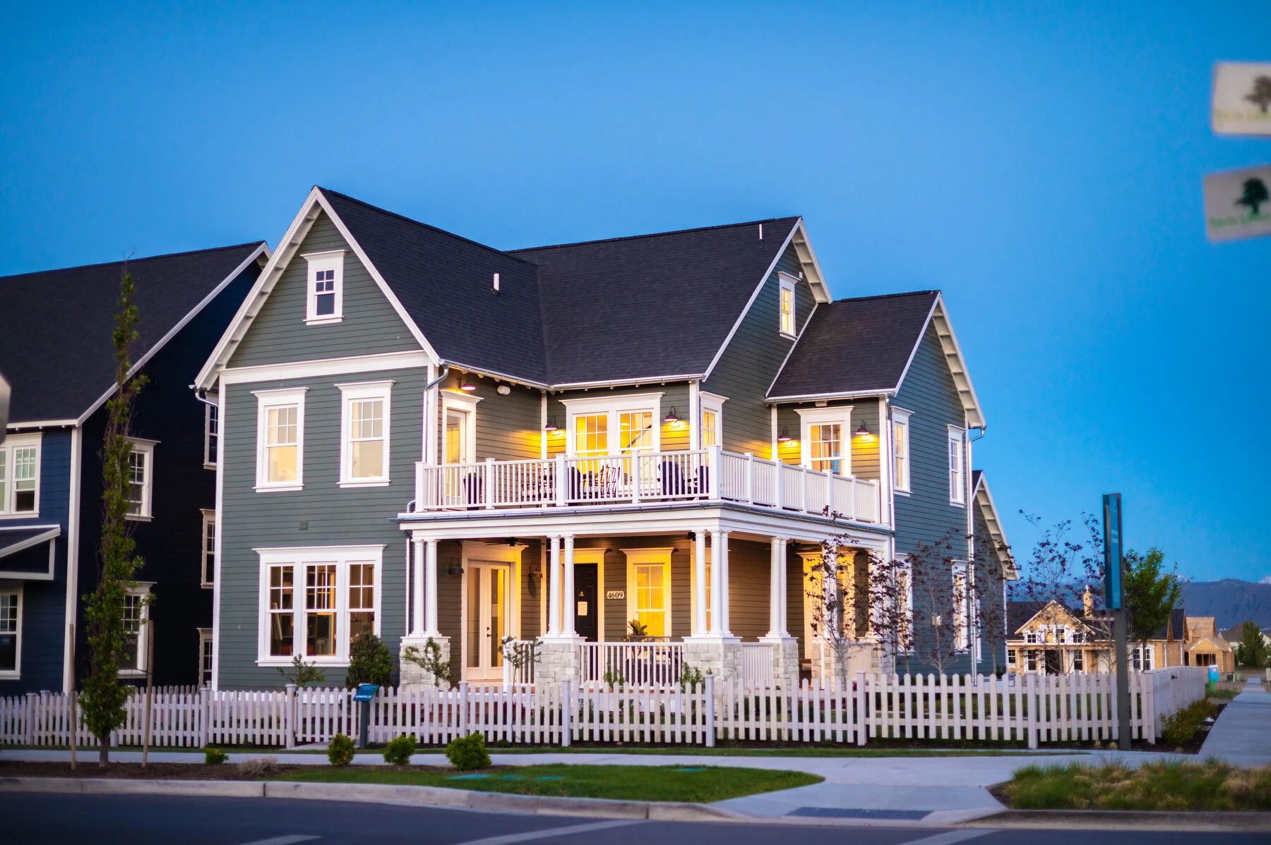 Daybreak-Parkwood Re Shoot-213.JPG