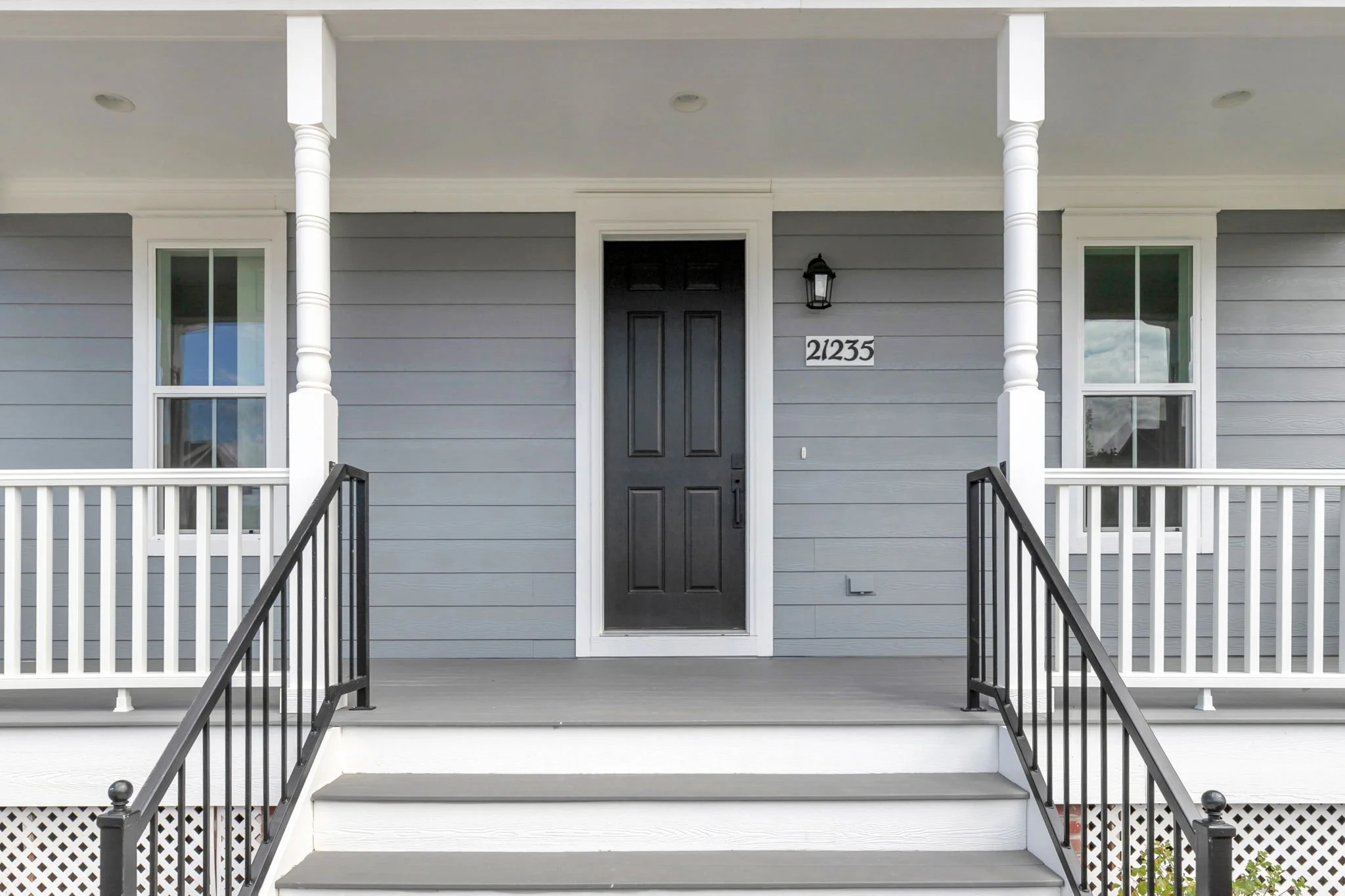 3-web-or-mls-21235 E 61st Dr Aurora (3).jpg