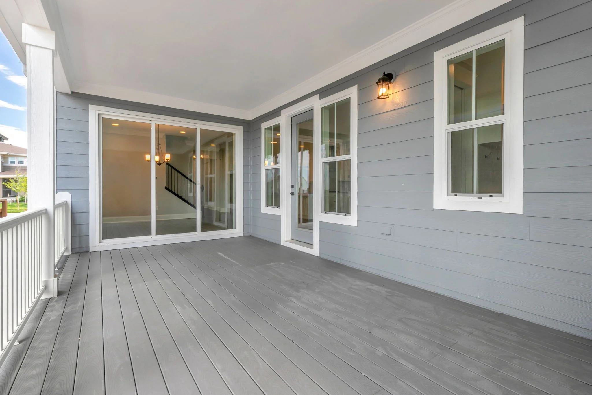 27-web-or-mls-21235 E 61st Dr Aurora (27).jpg