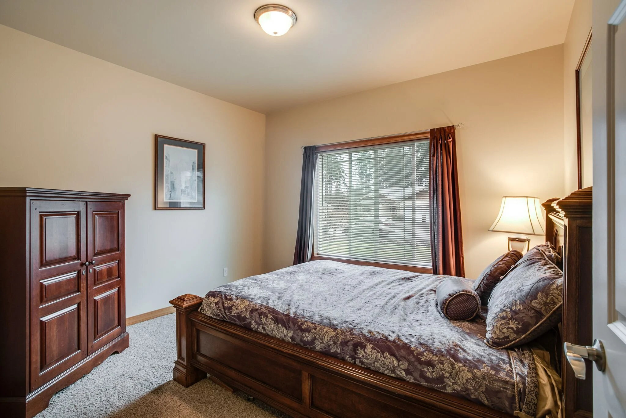 9-bed2.jpeg