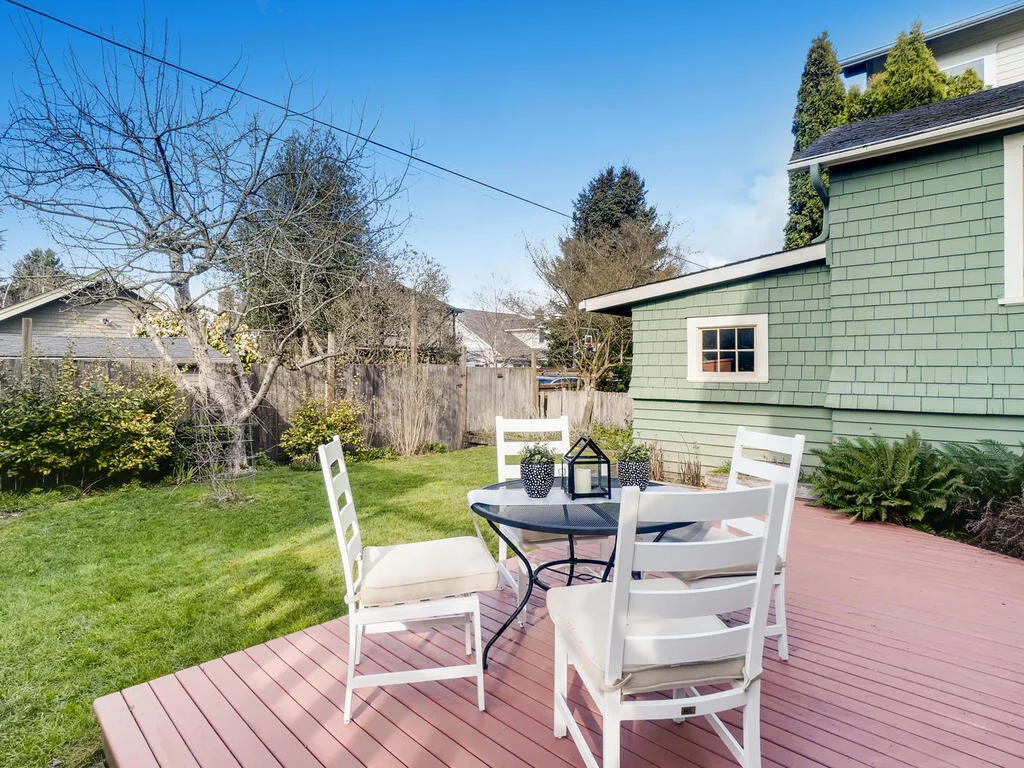 118 N 82nd st Seattle WA 98103-025-025-Deck-MLS_Size.jpg