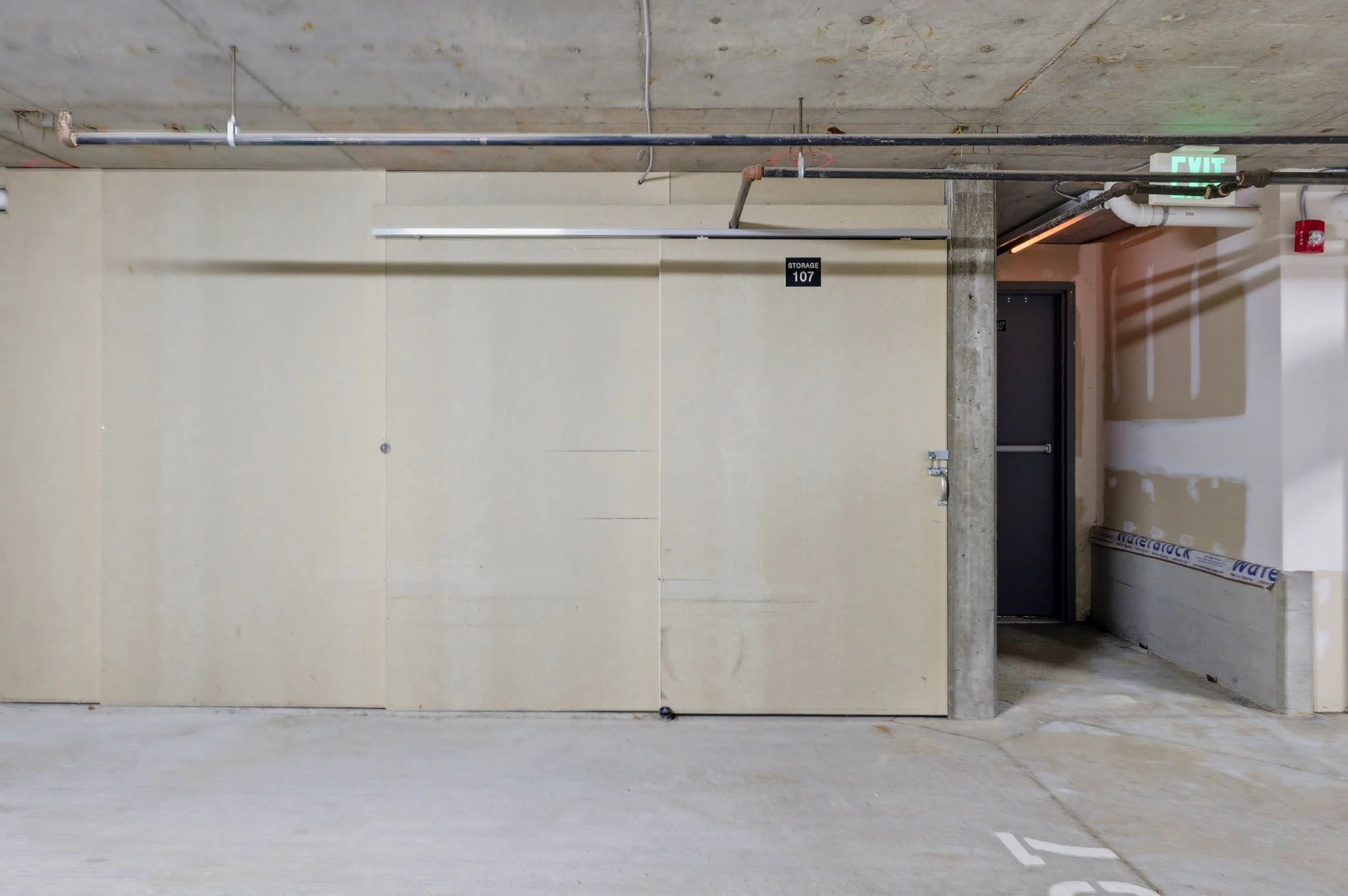 34-storage.jpg