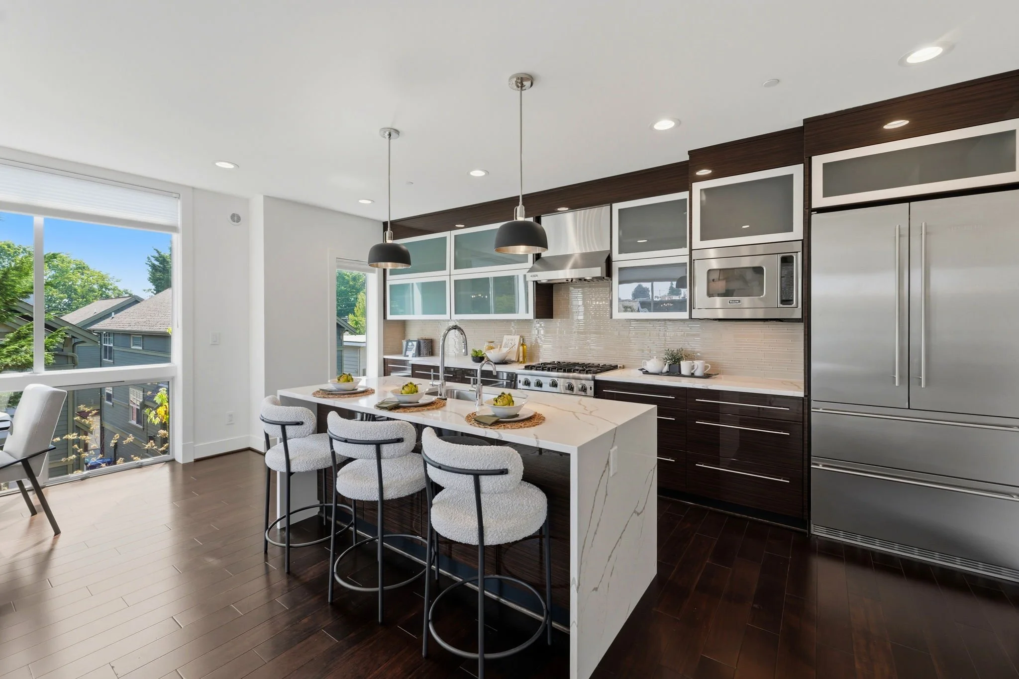 04-kitchen.jpg