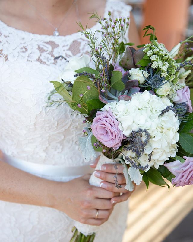 Little succulent peeking out 
Photography: @mkl_images &bull;
&bull;
&bull;
&bull;
&bull;
&bull;
&bull;
&bull;
&bull;
&bull;
&bull;
 #weddingflowers #florals #florist #socalweddings #wedding #ocflorist #laflorist #bridal #floraldesign #bride #florald