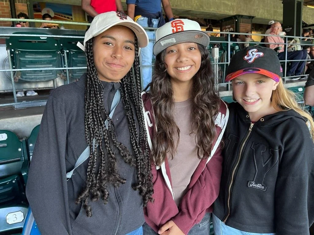 Giants Game Girls.jpg