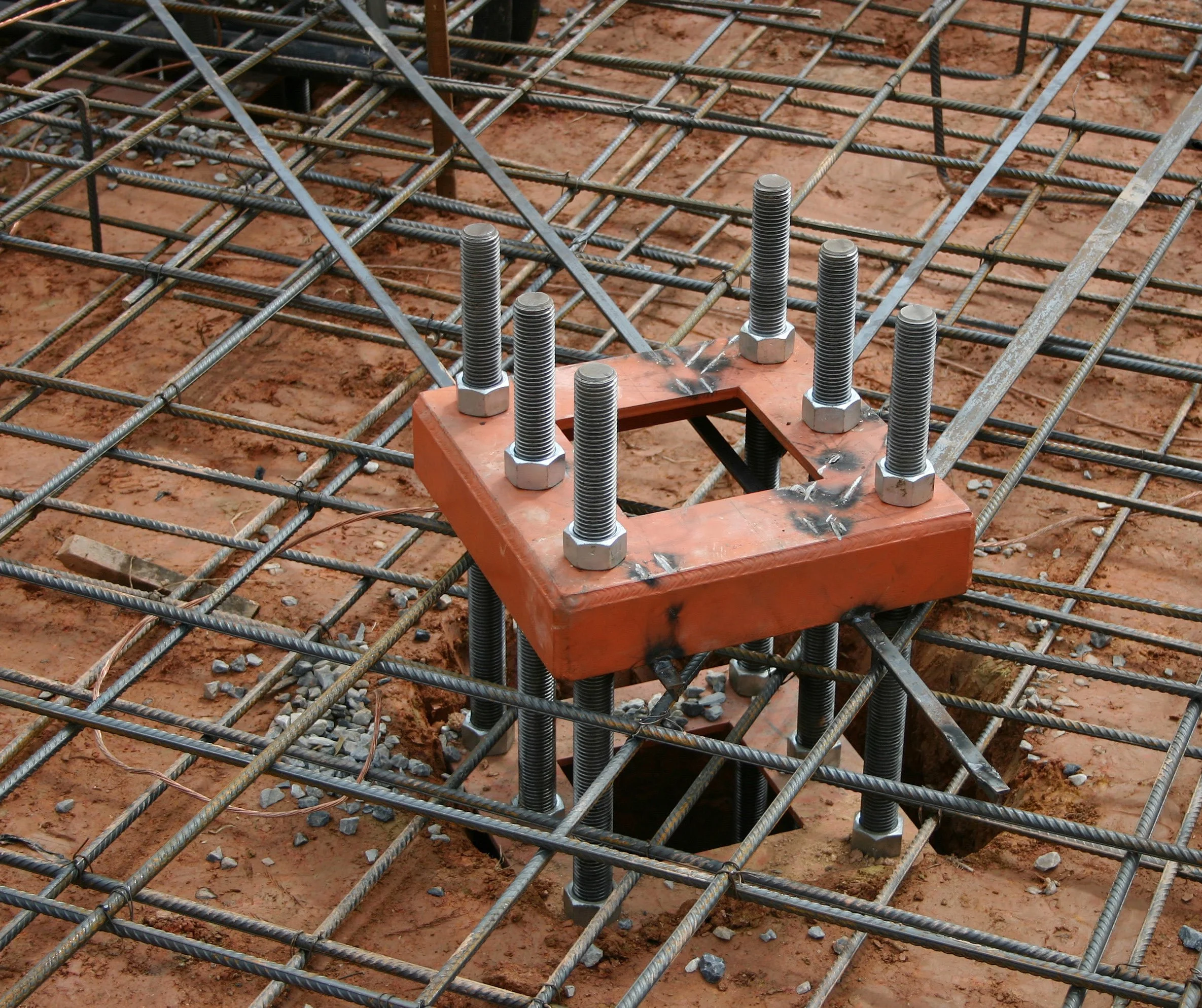 anchor-bolts-construction.jpg