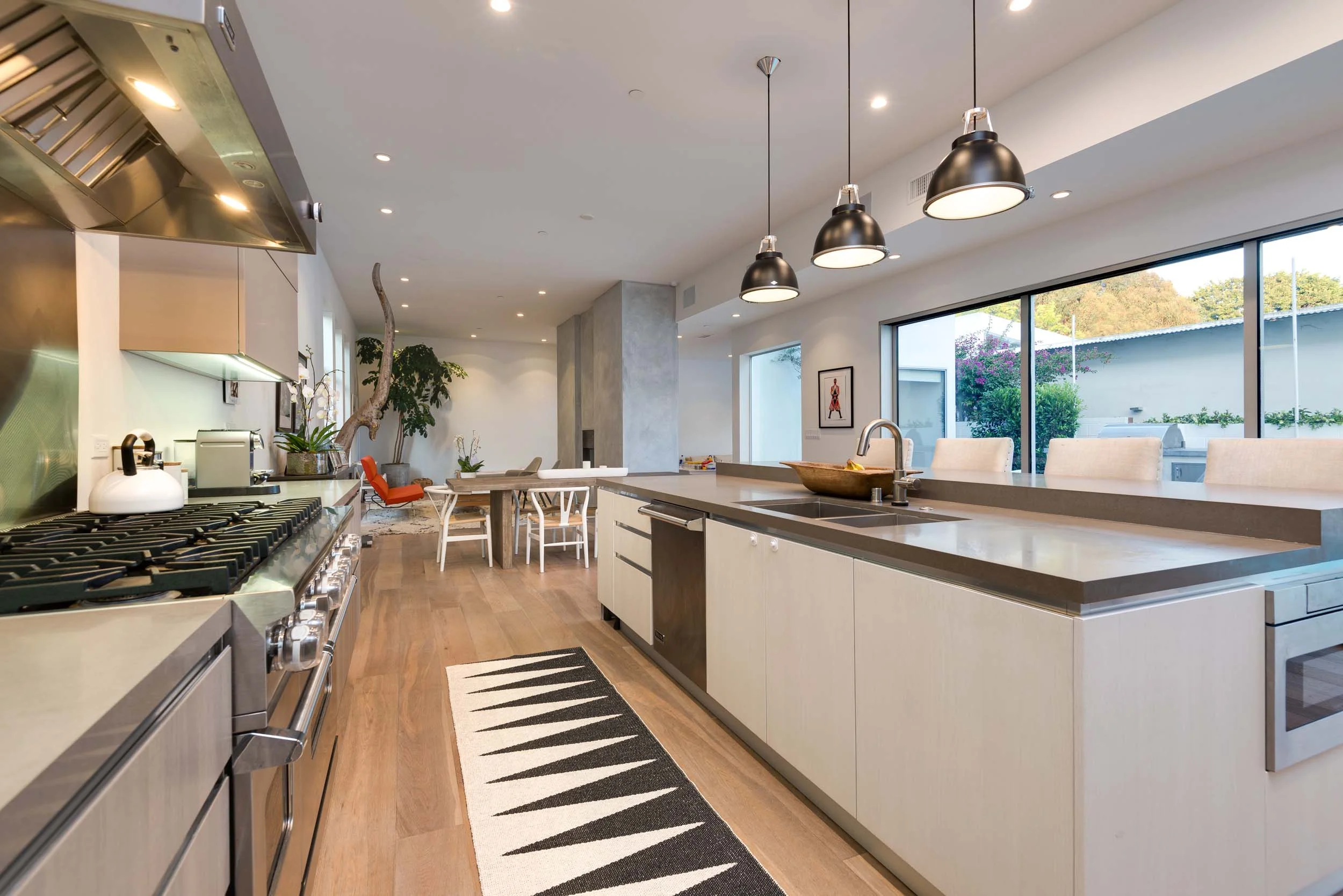 2107 Glencoe - 15.jpg