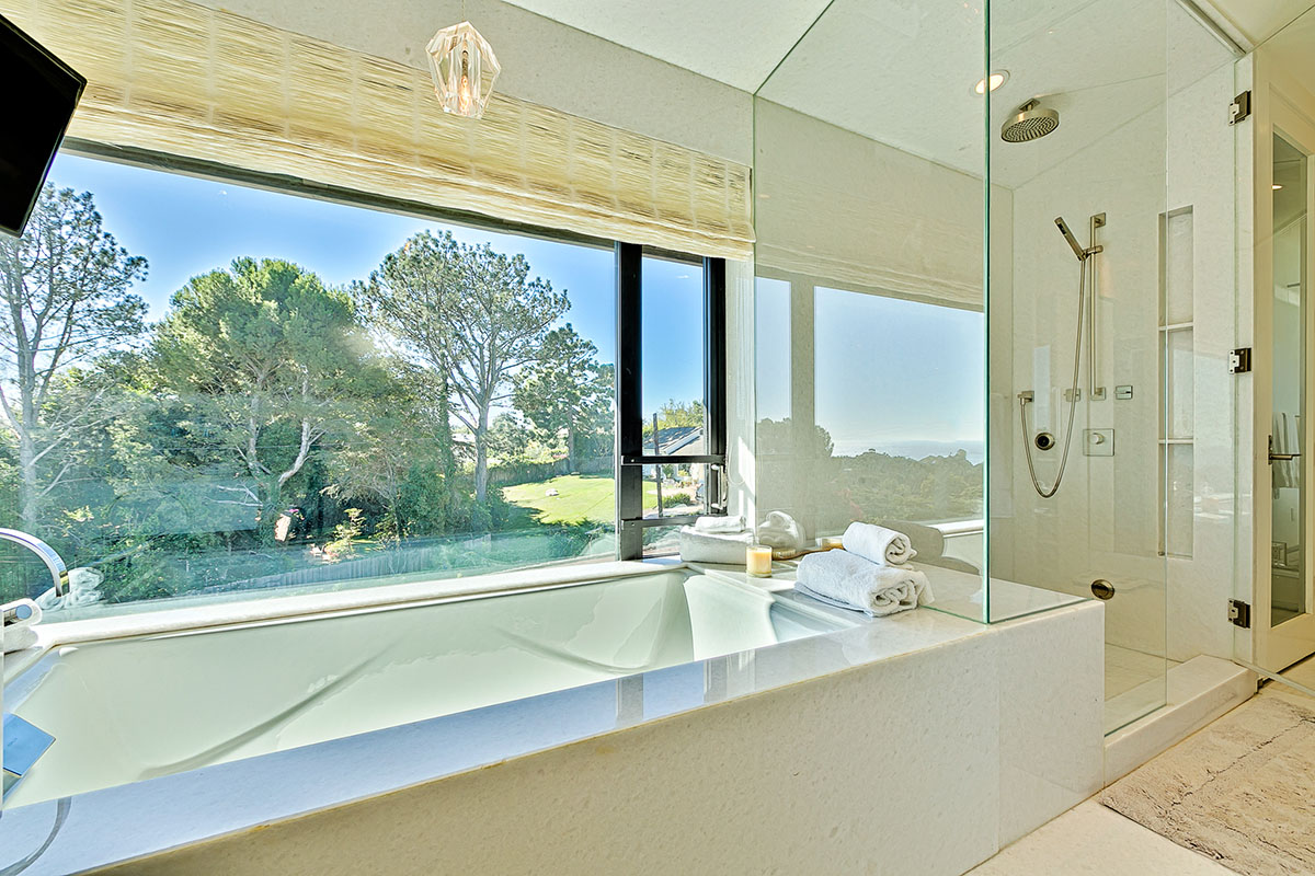 LosAngeles_GrasswoodModernEstate_32.jpg