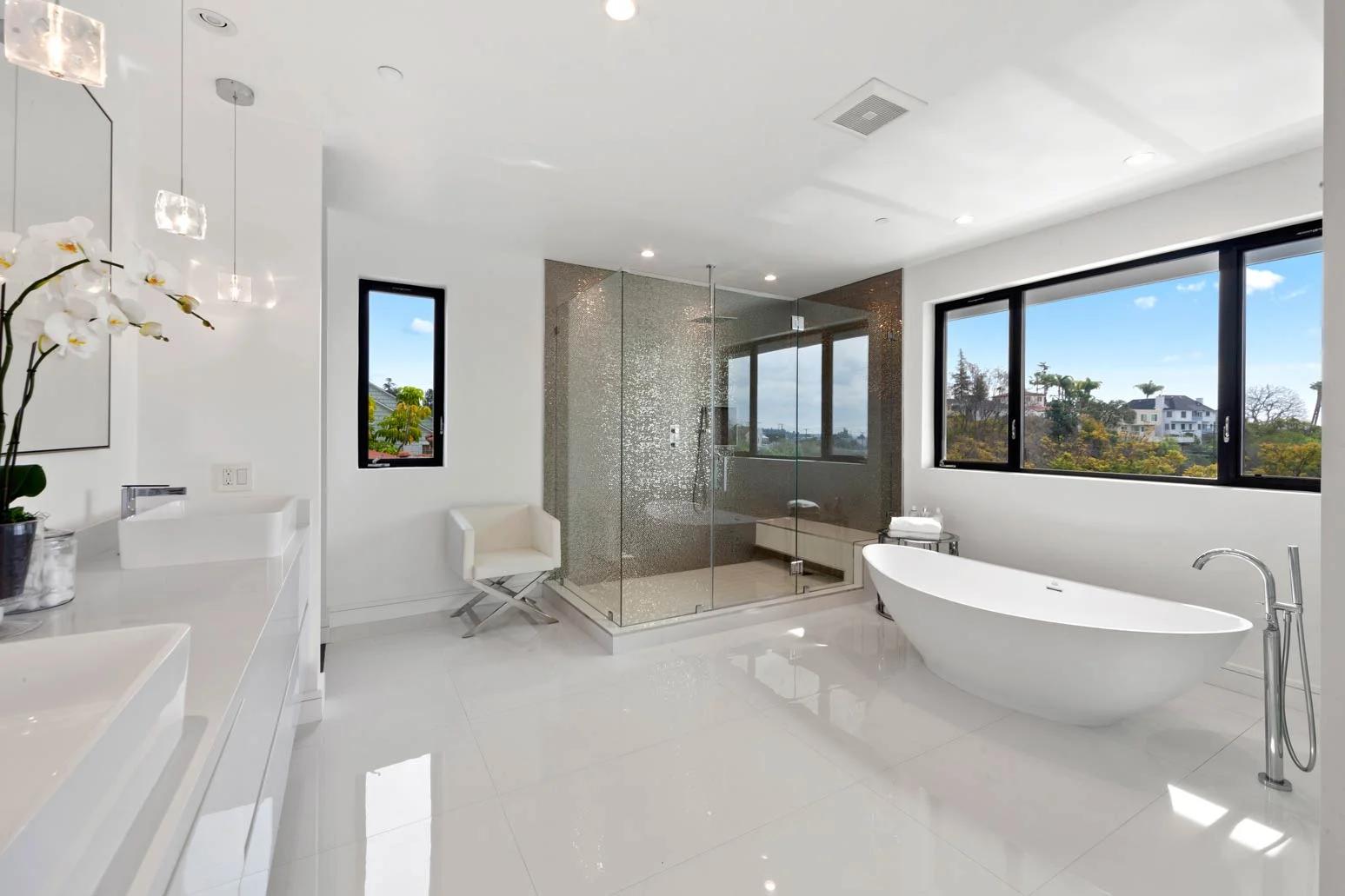 master-bath-view.jpg