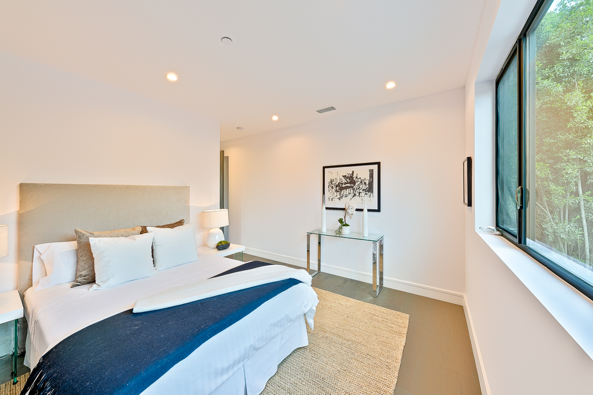 3rd bedroom Anth..jpg