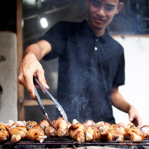 An on-the-job trainee (intern) at Natural Garden Cafe, a non-profit training center