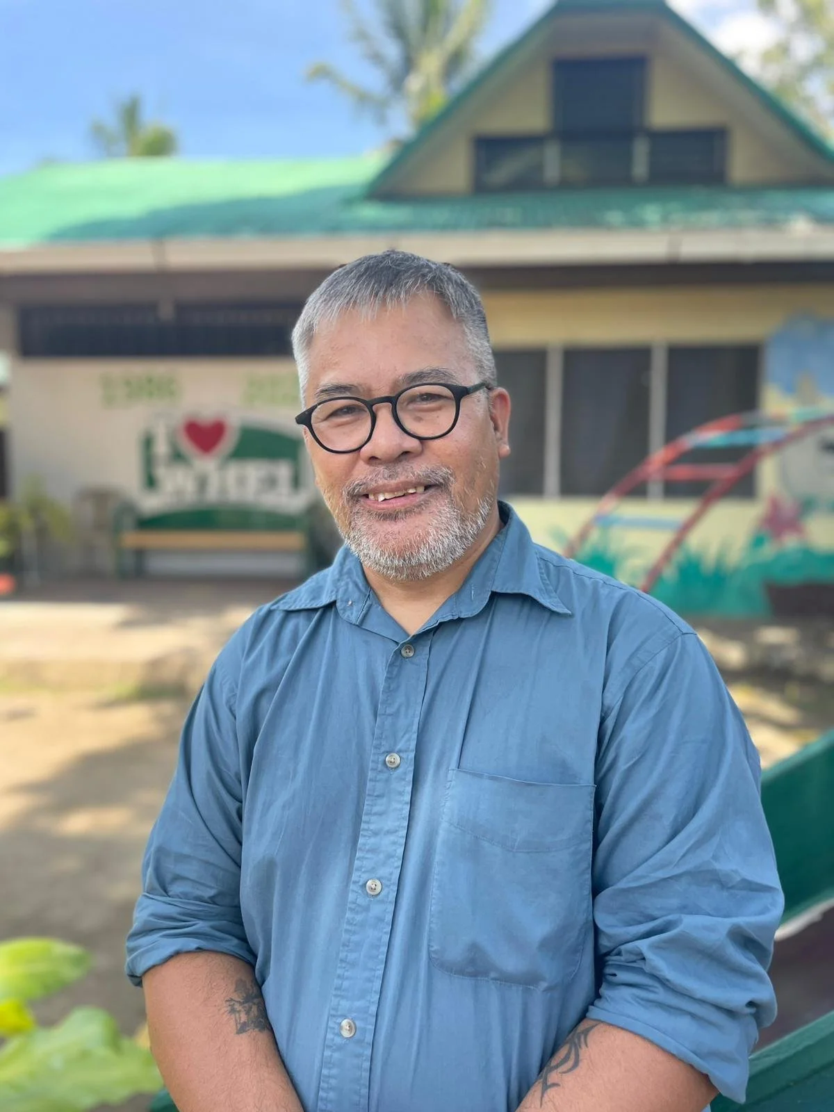 Ronnie M. De Las Alas