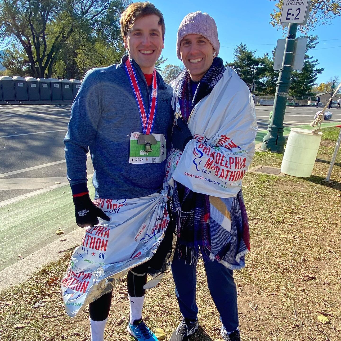 After 3 months of training I finished my 2nd marathon 🙌 couldn&rsquo;t have done it without my training partner @johncanreid, you&rsquo;re a beast

#running #philadelphia #phillymarathon #runner #marathon #race #training #cold #medal #runnersofinsta