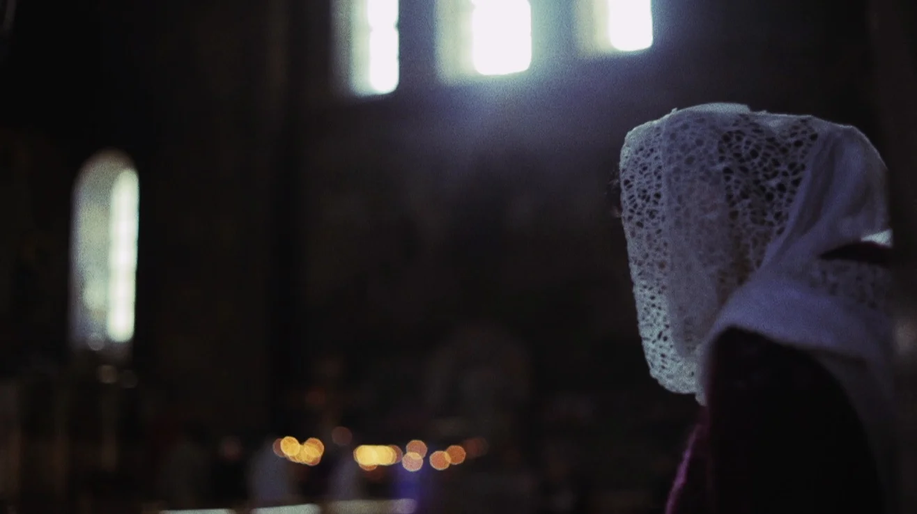 shawl woman.jpg