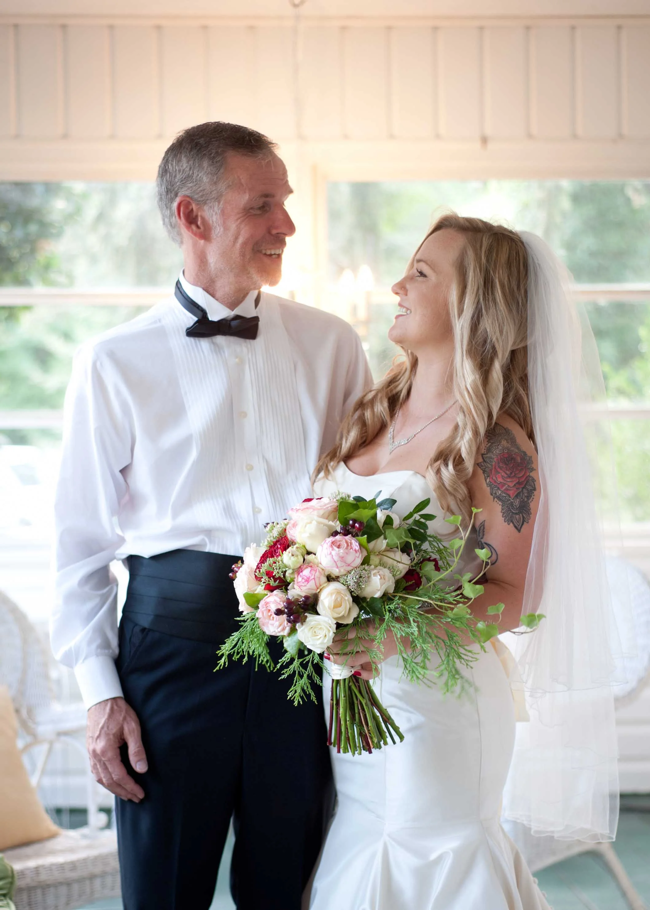 Father Daughter First look bridal bouquet wedding dress .jpg