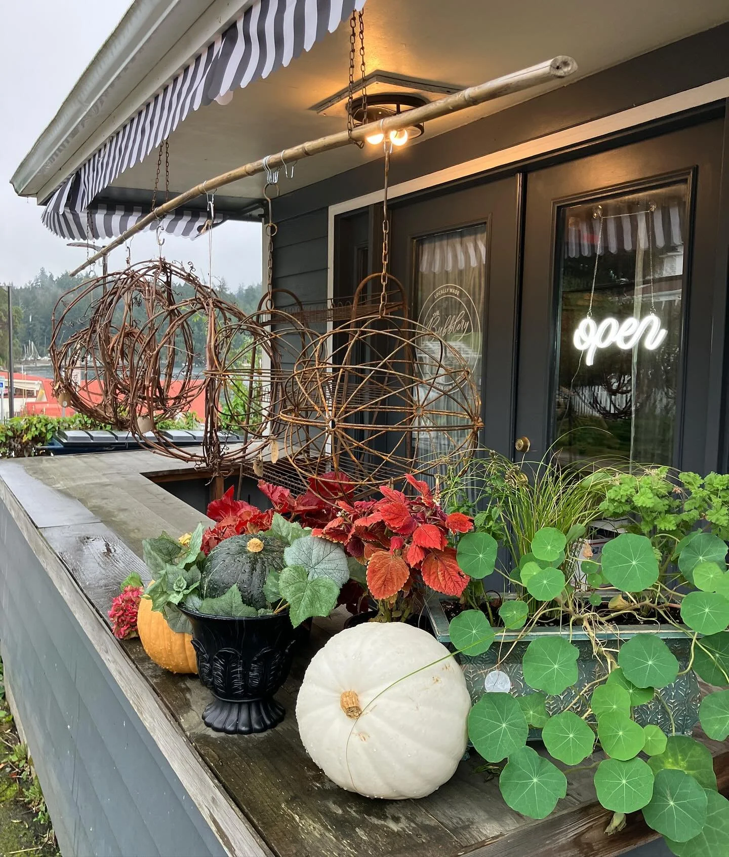 The Boardwalk Collective is chock full of cashmere sweaters, beautiful fall decorations, Woolrich vintage men&rsquo;s wear, delicious artisan, skincare products for the new season. Will are open every day but Wednesday from 10 to 5. Looking forward t