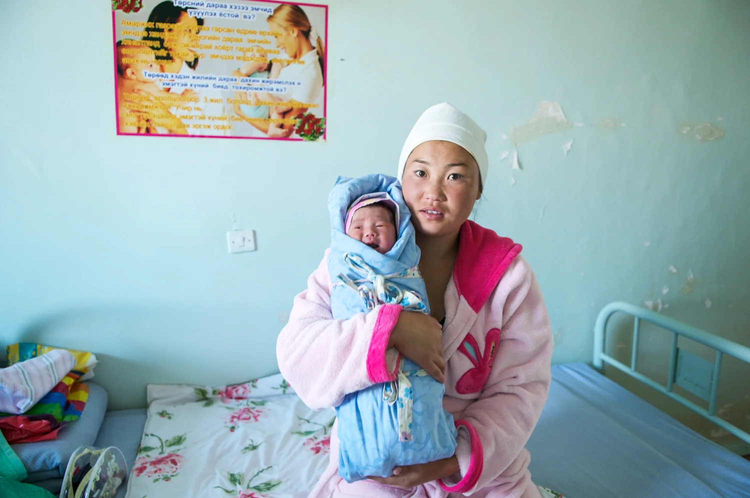 Mongolian-Moms-and-babies-0001-8.jpg