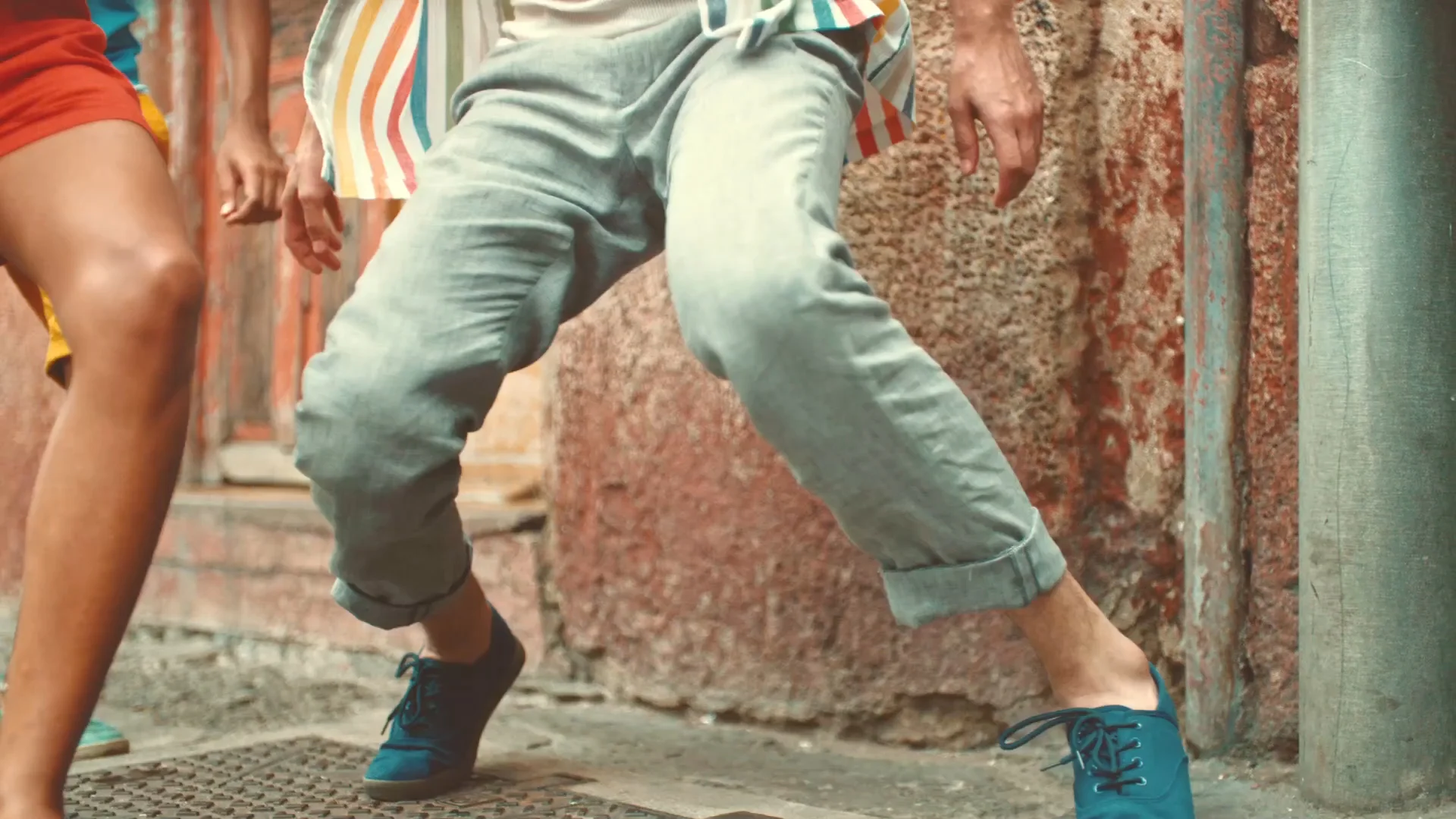 Art Director: Pedro Sampaio | Copywriter: Kat Kvas | ECD: Danilo Boer and Marcos Kotlhar | Director: Keith Schofield