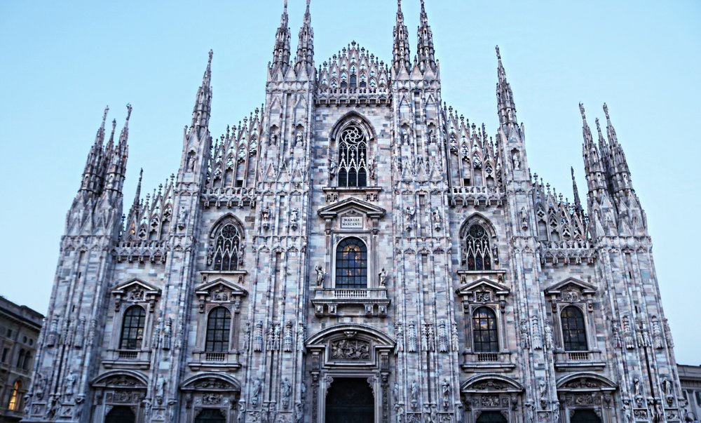 Milan-cathedral-duomo-front-view