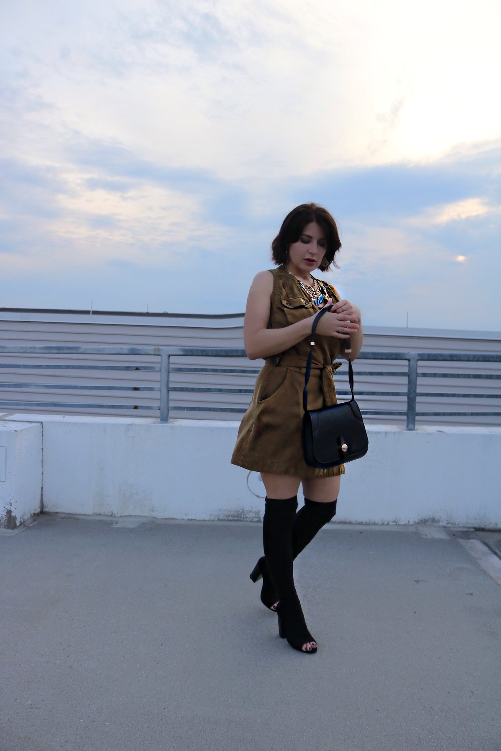 Fall-transition-dress-blogger