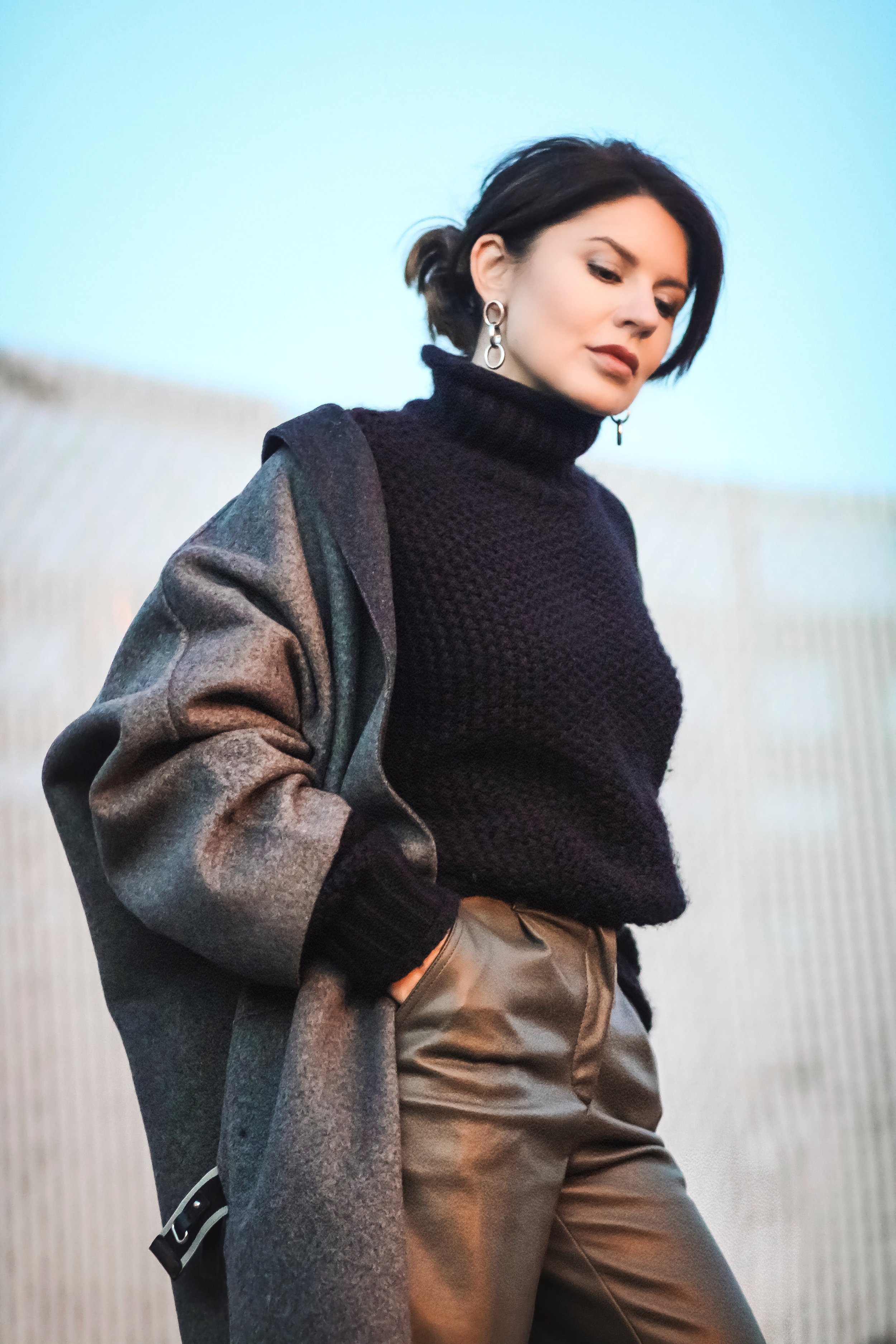 Gap-grey-coat-oversized-sweater-outfit