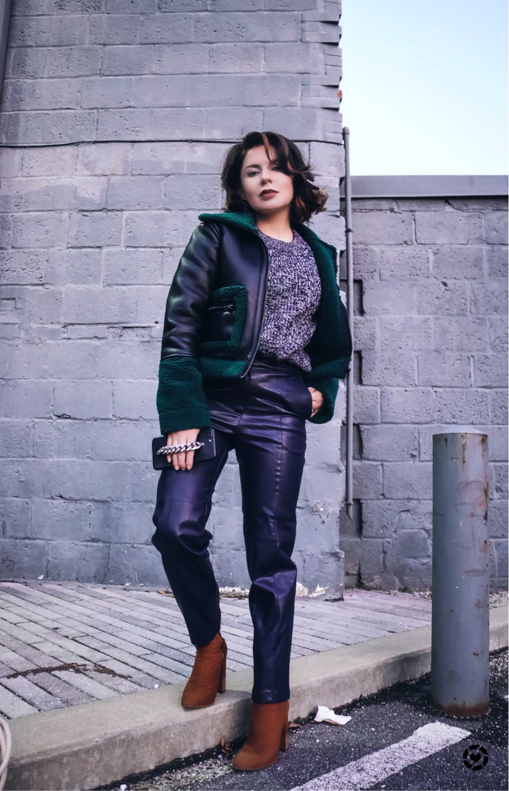 streetstyle-petite-blogger-aviator-jacket