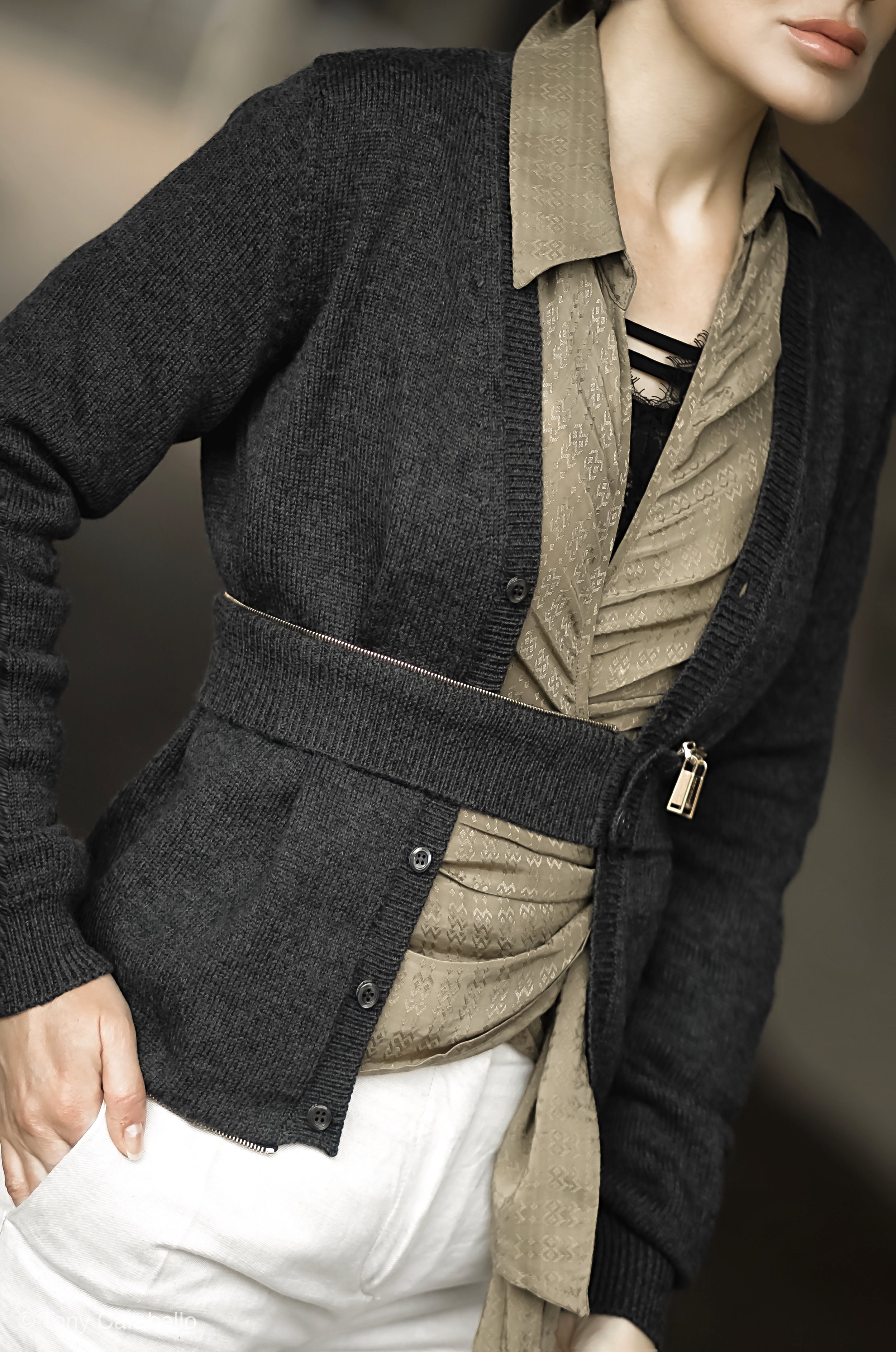 Isabel Alexander Dsquared Cardi claoe up